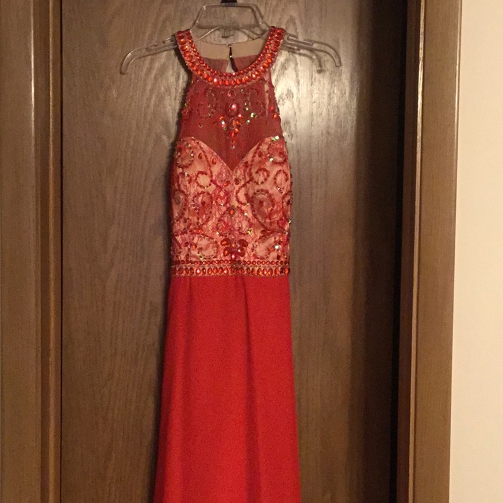 Prom Dress - Picture 2 of 4